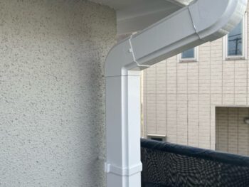 横浜市金沢区T様邸竪樋塗装施工後