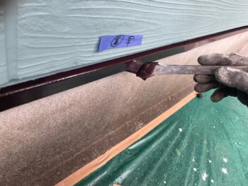 横浜市金沢区T様邸水切り塗装上塗り2回目