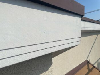 横浜市金沢区T様邸破風塗装施工前