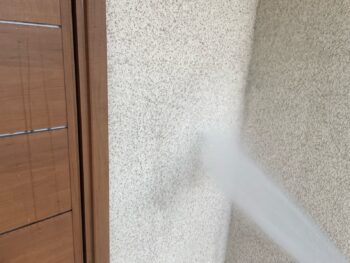 横浜市金沢区T様邸グランセラトップ1液水性外壁塗装前高圧洗浄作業