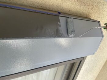 横浜市金沢区Y様邸シャッターボックス錆止め塗装