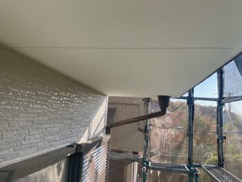 横浜市金沢区S様邸軒天塗装施工後