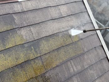 横浜市金沢区S様邸屋根塗装前高圧洗浄