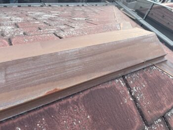 横浜市西区A様邸グランセラベスト2液ファイン棟板金塗装施工前