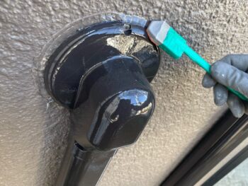 横浜西区A様邸エアコンスリムダクト根元シール