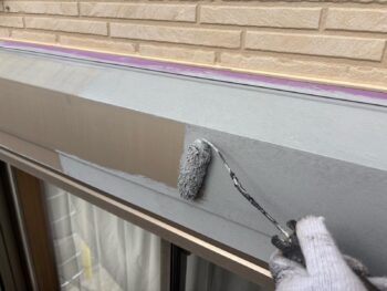 横浜市旭区Y様邸シャッターボックス錆止め塗装