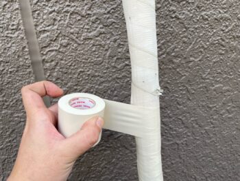 横浜西区A様邸エアコン配管テープ巻き戻し