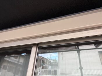 横浜市旭区F様邸シャッターボックス塗装施工後