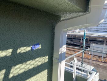 横浜市栄区I様邸竪樋塗装施工後