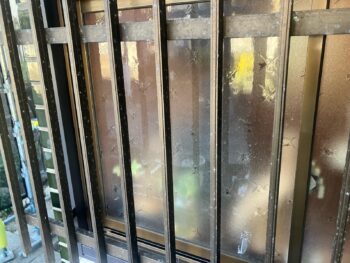 横浜市栄区K様邸木枠塗装施工前