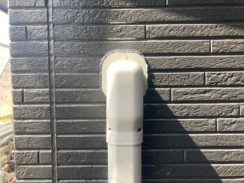 横浜市磯子区M様邸エアコンスリムダクト根元シール