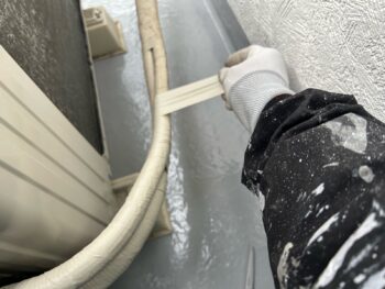 横浜市戸塚区M様邸エアコン配管テープ巻き戻し