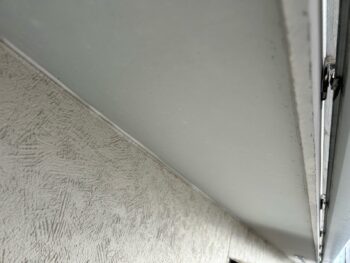横浜市戸塚区M様邸軒天塗装施工前