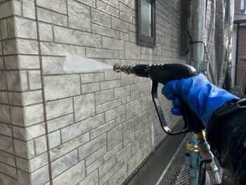 横浜市戸塚区M様邸外壁塗装前高圧洗浄
