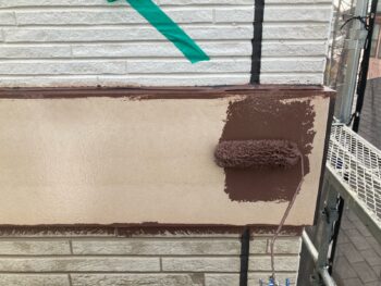 横浜市磯子区M様邸幕板塗装上塗り1回目