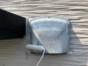 横浜市保土ヶ谷区D様邸換気フード錆止め塗装