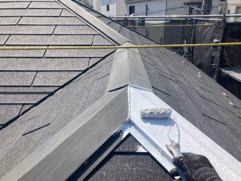 横浜市栄区H様邸棟板金錆止め塗装