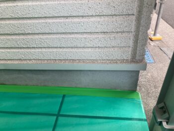 横浜市栄区H様邸水切り塗装施工前