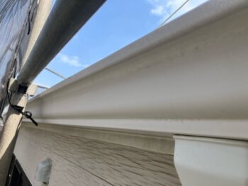 横浜市保土ヶ谷区D様邸軒樋塗装施工前