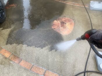 横浜市栄区H様邸パーフェクトトップSi外壁塗装前土間高圧洗浄