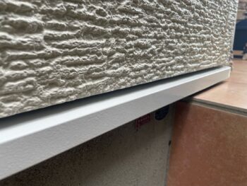 横浜市栄区W様邸水切り塗装施工後