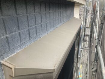 横浜市栄区H様邸出窓天端塗装施工前
