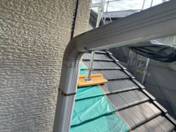 横浜市栄区W様邸竪樋塗装施工前