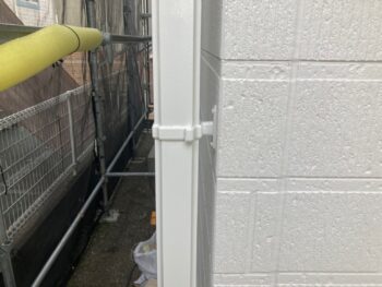 横浜市緑区N様邸竪樋塗装施工後