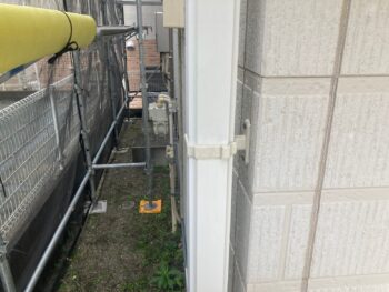 横浜市緑区N様邸竪樋塗装施工前