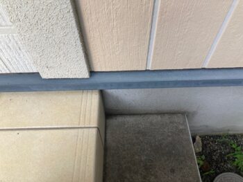 横浜市緑区N様邸水切り塗装施工前